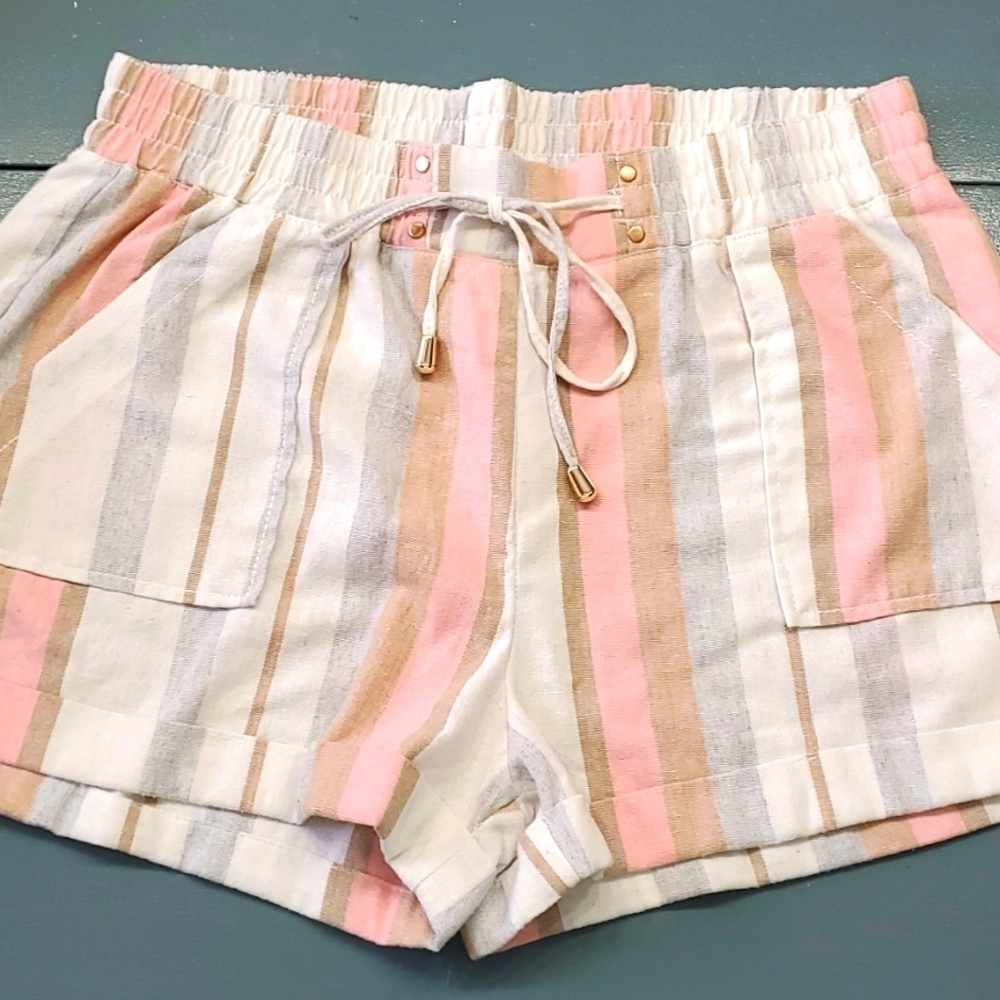 Simply Blessed, women's shorts, size XL, pin/blue striped with pockets.